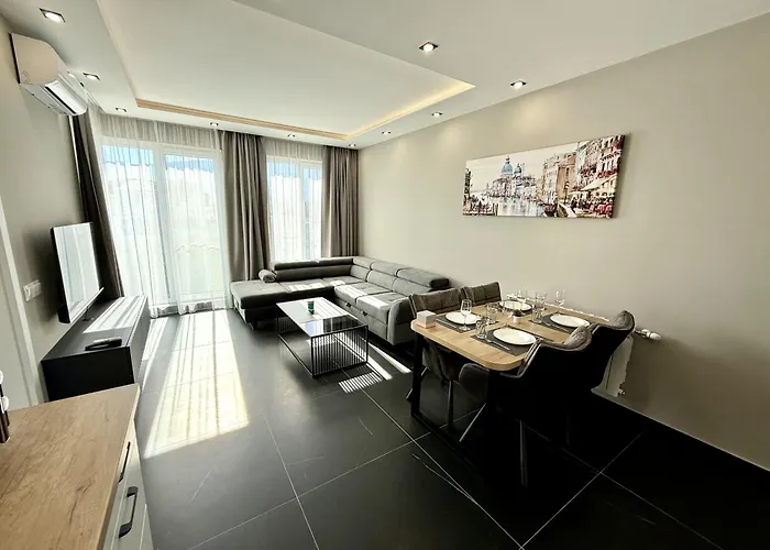 Avenew Luxury 3 ソフィア