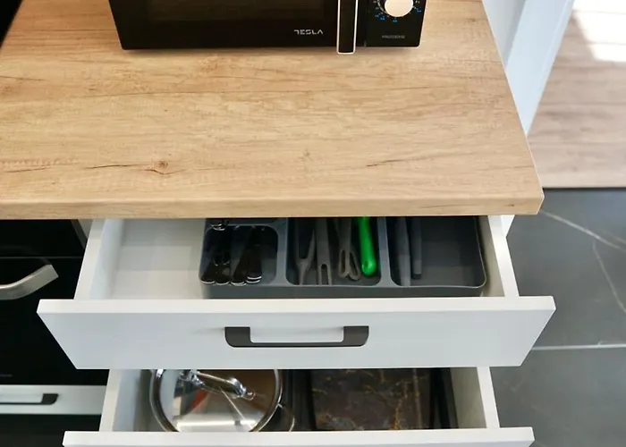 Avenew Luxury 3 アパート ソフィア